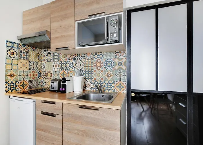 Отель Cmg Cosy - Montparnasse Париж